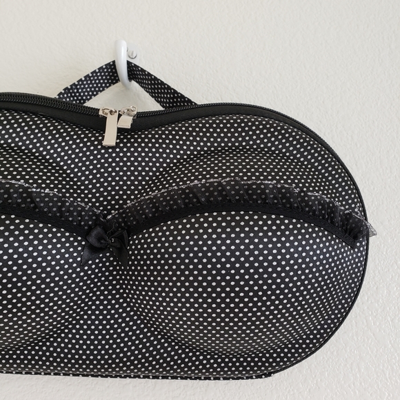 Victoria's Secret Bra Storage Case Travel Bag Lingerie Stockings White Black - Picture 4 of 9